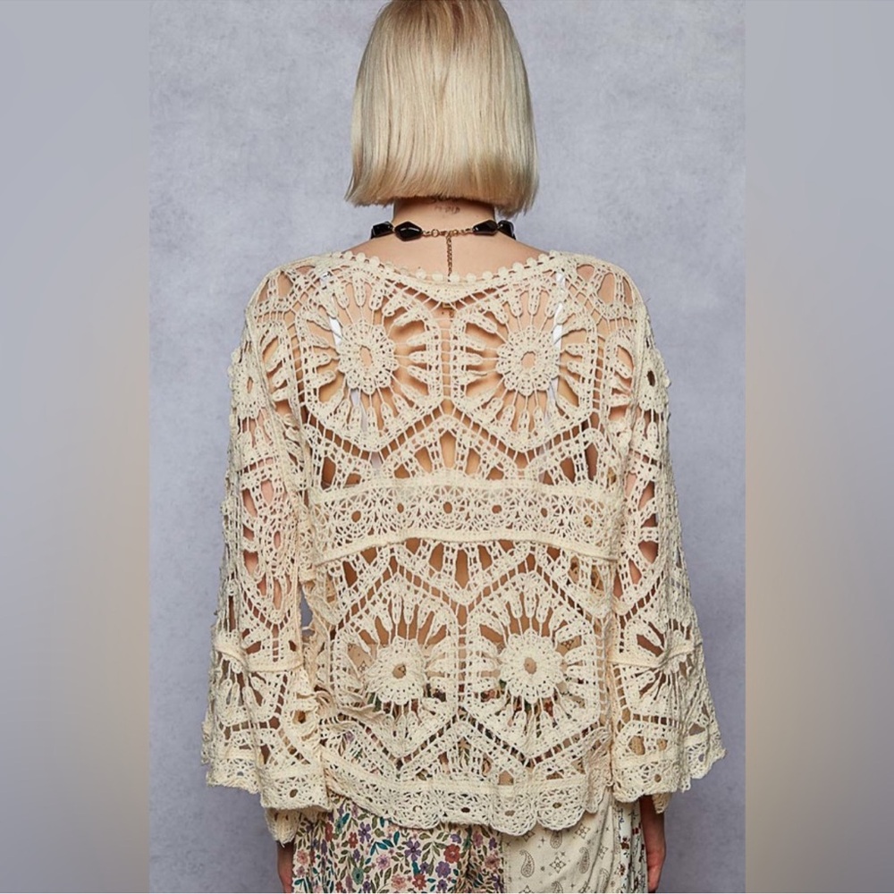 NWOT POL CREAM CROCHET PATCHWORK TOP SZ:O/S - Picture 4 of 5